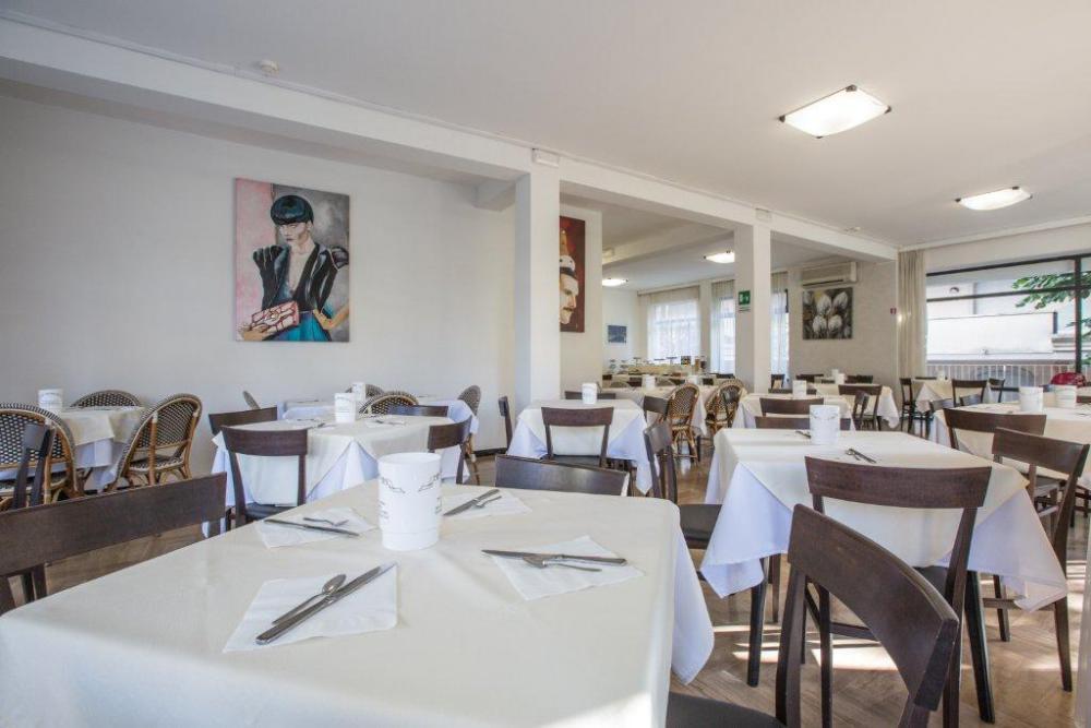 Hotel Hollywood Riccione Exterior photo